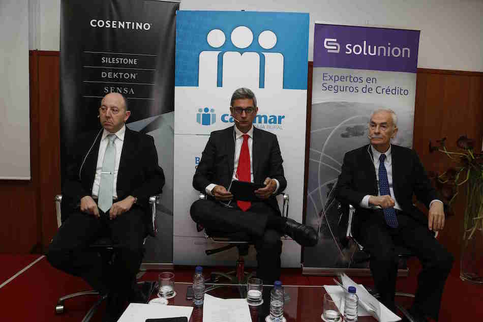 Los economistas Gonzalo Bernardos y Juan Ignacio Crespo analizarán las claves para potenciar la actividad empresarial en Almería