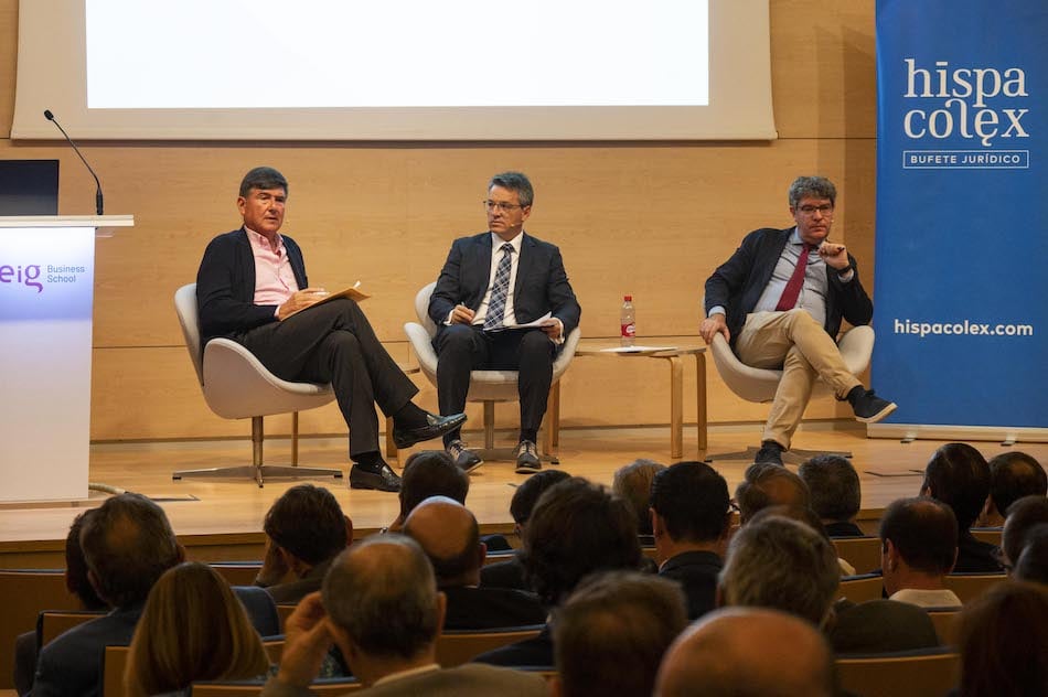 Álvaro Nadal y Manuel Pimentel analizarán el escenario socioeconómico previsto para el próximo trimestre y 2023