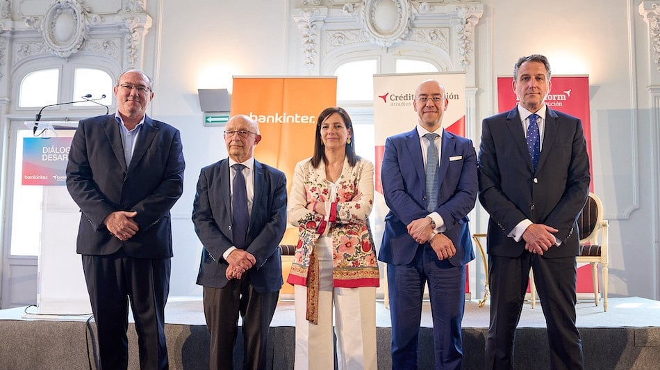 Cristóbal Montoro afirma que hay que hacer accesibles los fondos europeos para mejorar la competitividad empresarial de La Rioja